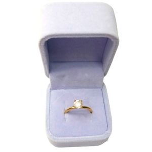 18k Solitary CZ Yellow Gold Ring 8